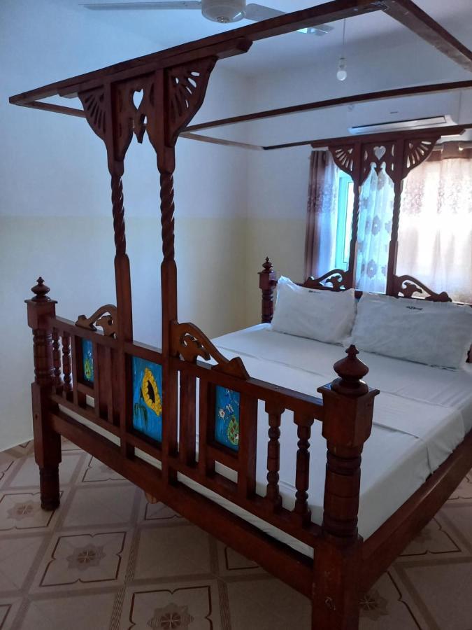 Rhino Apartment Watamu Extérieur photo